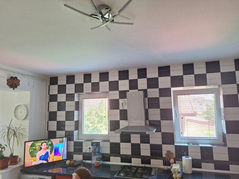 Ilfov 3 cam. dec- mob- util/ 7min Metrou D.Leonida