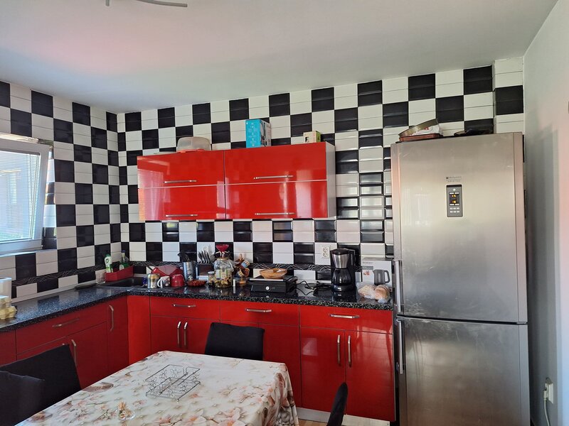 Ilfov 3 cam. dec- mob- util/ 7min Metrou D.Leonida