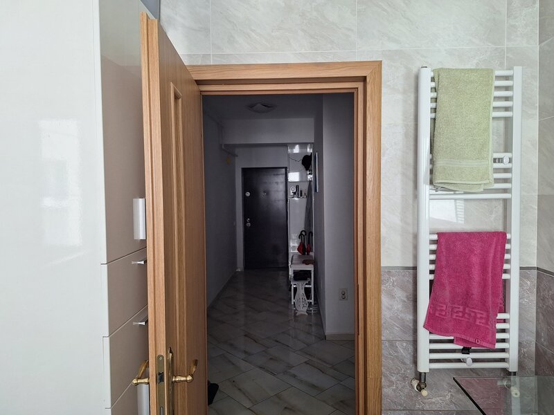 Ilfov 3 cam. dec- mob- util/ 7min Metrou D.Leonida